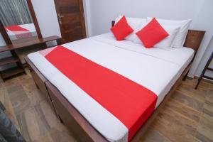 Postel nebo postele na pokoji v ubytování Surf Sea Breeze Apartments
