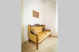 Część wypoczynkowa w obiekcie Neoclassical flat with 2 bedrooms in Piraeus
