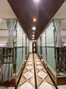 Fotografie z fotogalerie ubytování HOTEL DIVINE v Bombaji