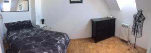 Posteľ alebo postele v izbe v ubytovaní Apartman Lara ***