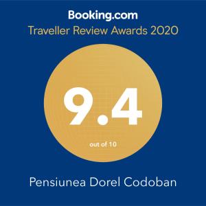 żółty okrąg z numerem cztery i nagrody za ocenę podróżowania tekstu w obiekcie Pensiunea Dorel Codoban w mieście Lazuri