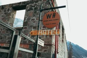 Nespecifikovaný výhled na hory nebo výhled na hory při pohledu z hotelu