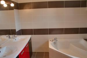 Phòng tắm tại Gite de Villaine +15 ảnh