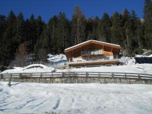 Kış mevsiminde Bergappartement Talblick