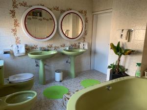 Kúpeľňa v ubytovaní Ferienwohnung Urisee + 21 fotografií