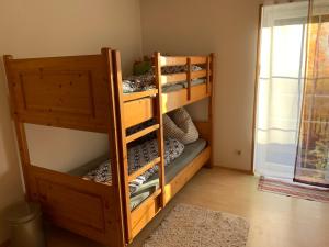 Posteľ alebo postele v izbe v ubytovaní Ferienwohnung Urisee
