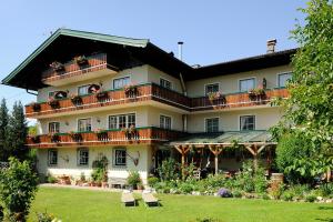 Fotografie z fotogalerie ubytování Frühstückspension Huber v destinaci Fuschl am See