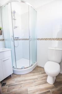 Kúpeľňa v ubytovaní Apartments Tarragon + 37 fotografií