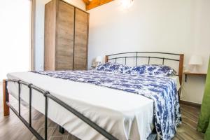 Posteľ alebo postele v izbe v ubytovaní Apartments Tarragon