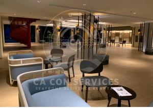 - une vue sur un centre commercial avec des chaises et des tables dans l'établissement TimurBay Stunning By CA CON, à Kuantan