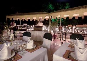 Restaurace v ubytování Ambassador, New Delhi - IHCL SeleQtions
