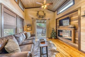 Fotografie z fotogalerie ubytování Smoky Mountain Tiny Home v destinaci Pigeon Forge