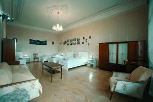 Posezení v ubytování Guest House Old Kutaisi