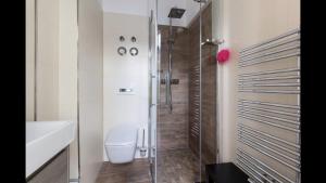 Ένα μπάνιο στο Appartment im Villenviertel +7 φωτογραφίες