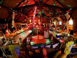 Restoran või mõni muu söögikoht majutusasutuses Alona Vida Beach Resort