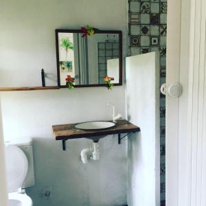 Vonios kambarys apgyvendinimo įstaigoje Parador Algaroba