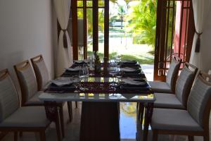 Restavracija oz. druge možnosti za prehrano v nastanitvi Praia do Forte, Piscinas Naturais