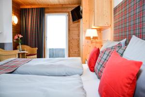 Postel nebo postele na pokoji v ubytování Hotel Waldblick