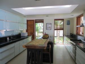 Dapur atau dapur kecil di Villa Bukit Segara