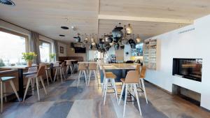 Un restaurant sau alt loc unde se poate mânca la Hotel Edelweiss