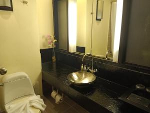 Koupelna v ubytování Amarin Samui Hotel - SHA Plus Certified