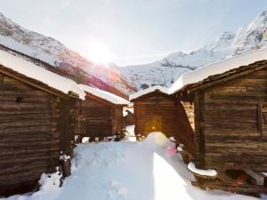 Hotel Allalin Saas-Fee talvel