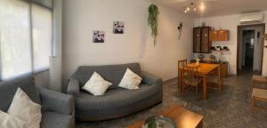 Posedenie v ubytovaní COSTA DAURADA APARTAMENTS - San Remo
