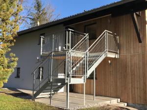 Budova, v ktorej sa apartmán nachádza