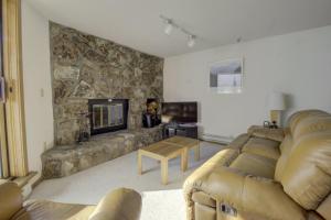 Χώρος καθιστικού στο 432 Marina Place condo