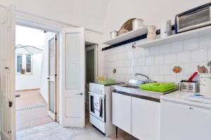 Kuhinja oz. manjša kuhinja v nastanitvi La dimora del Cavaliere di Squinzano
