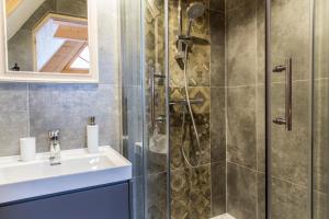 Kúpeľňa v ubytovaní udanypobyt Villa Sywarne Prestige