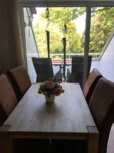 Ein Sitzbereich in der Unterkunft Fewo im Josefinum
