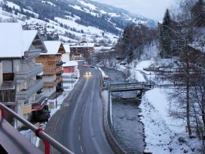 Obiekt Hotel Garni Siegmundshof - inclusive Joker Card im Sommer zimą