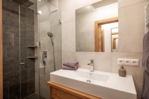 Koupelna v ubytování otto steiner appartements pension ellmau & wilder kaiser + 37 fotografií