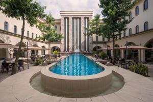 Kolam renang di atau dekat dengan Radisson Lagos Ikeja