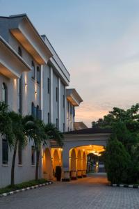 Bangunan di mana terletaknya hotel