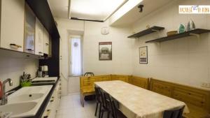 a kitchen with a sink and a counter top at Al Pantheon Con Thomas Mann in Rome