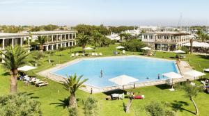 Bazén v ubytování Porto Romano - The Marina Resort nebo v jeho okolí