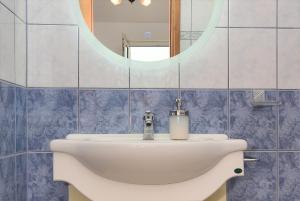 Koupelna v ubytování Apartment Marijana Baška