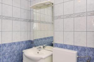 Koupelna v ubytování Apartment Marijana Baška