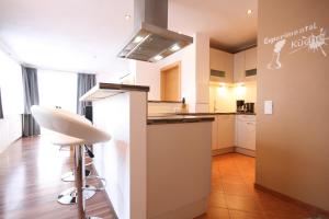 A kitchen or kitchenette at Haus Magdalena