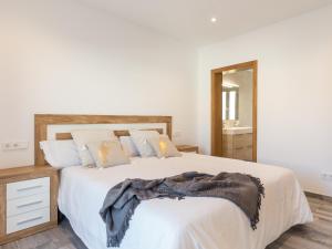 Postel nebo postele na pokoji v ubytování Villa margalida + 25 fotografií