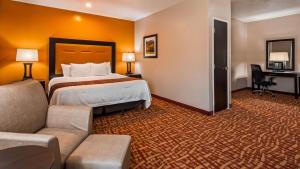Postel nebo postele na pokoji v ubytování Best Western Plus Zion West