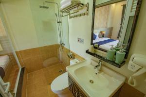 Koupelna v ubytování Khanh Uyen 1 Hotel