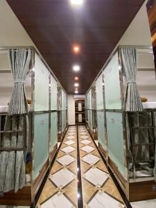 Fotografie z fotogalerie ubytování HOTEL DIVINE v Bombaji