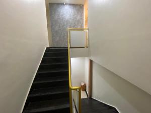 Fotografie z fotogalerie ubytování HOTEL DIVINE v Bombaji