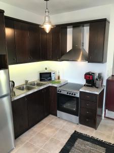 A kitchen or kitchenette at Villa Verde