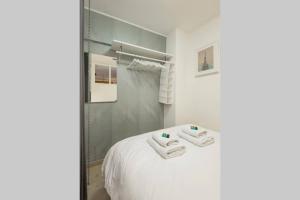 Kúpeľňa v ubytovaní Spacious stylish studio up to 4ppl close to centre + 10 fotografií