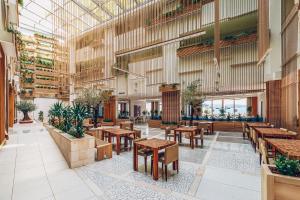 Restaurace v ubytování Carine Hotel Park