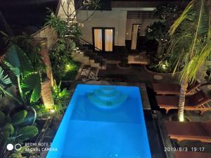 Der Swimmingpool an oder in der Nähe von Villa di Amed